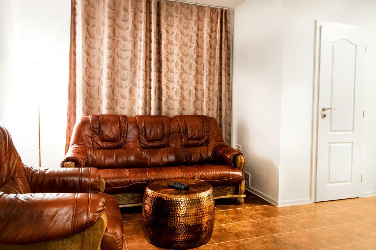 مارتون Villa Centrum Apartmany S Ranajkami A Saunou المظهر الخارجي الصورة